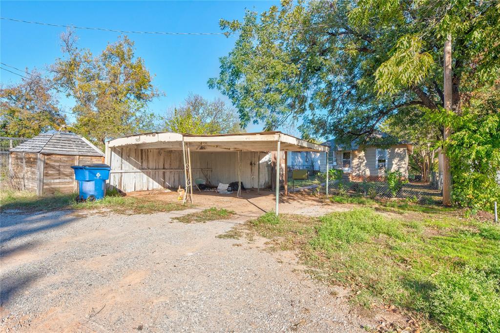 909 W Minnesota Avenue Property Photo 37