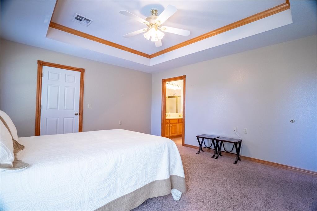 922 Blue Bird Terrace Property Photo 26