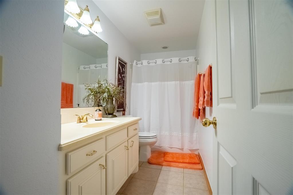 922 Blue Bird Terrace Property Photo 36