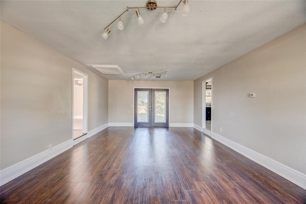 126 Windsor Avenue Property Photo 6