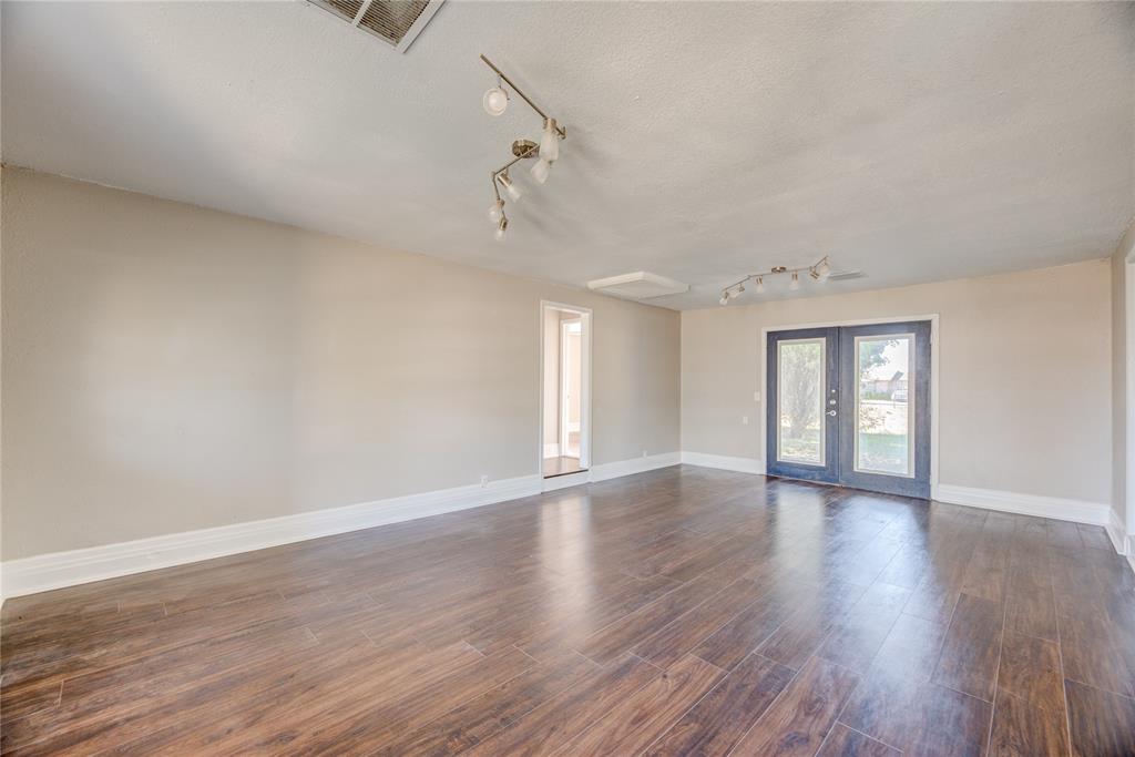 126 Windsor Avenue Property Photo 7