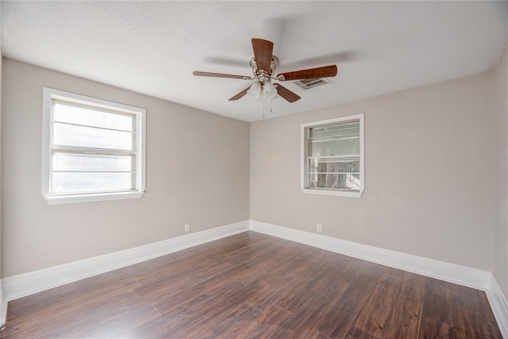 126 Windsor Avenue Property Photo 27