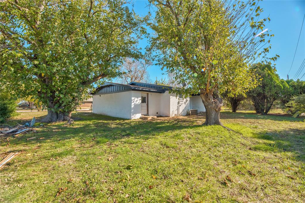 126 Windsor Avenue Property Photo 39