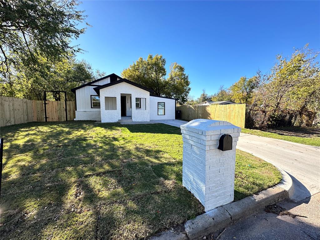 1212 Sw 22nd Street Property Photo 2