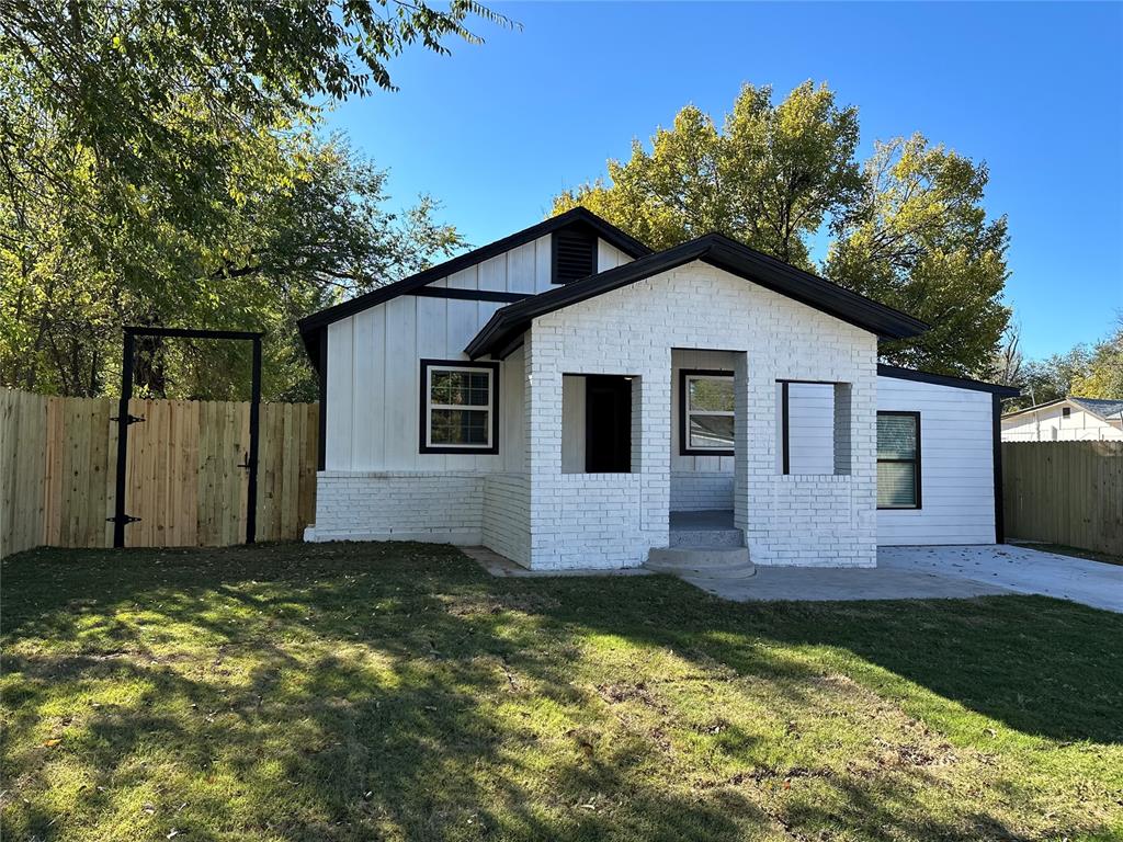 1212 Sw 22nd Street Property Photo 3