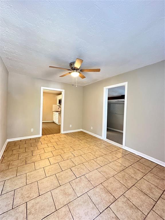 1212 Sw 22nd Street Property Photo 4