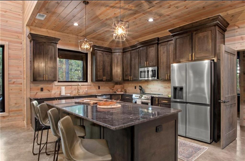 134 Bombardier Lane Property Photo 10