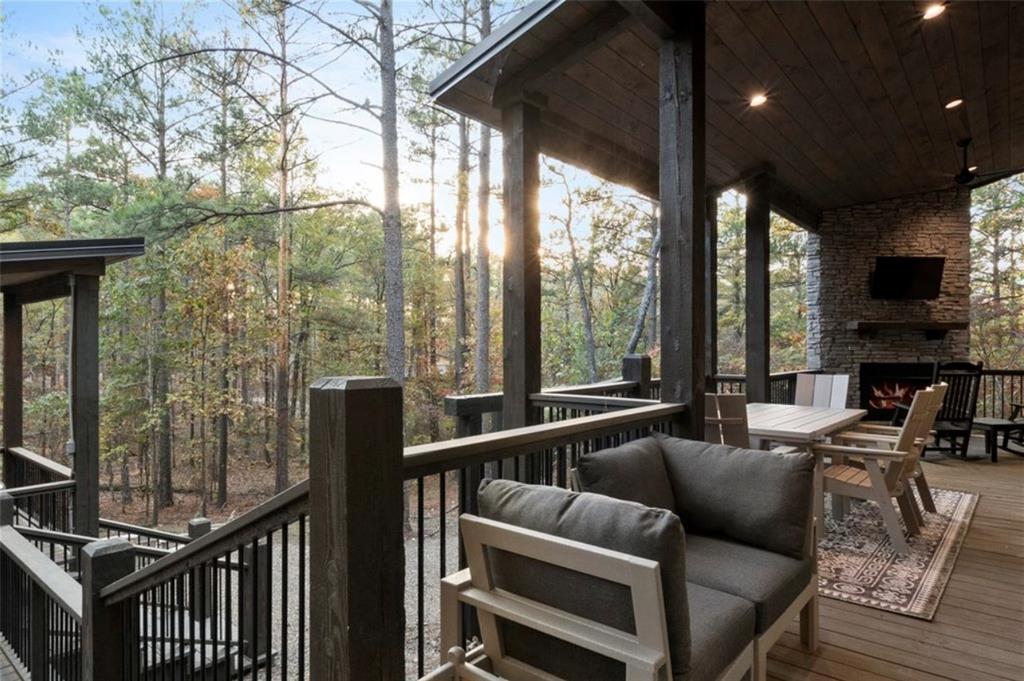 134 Bombardier Lane Property Photo 32