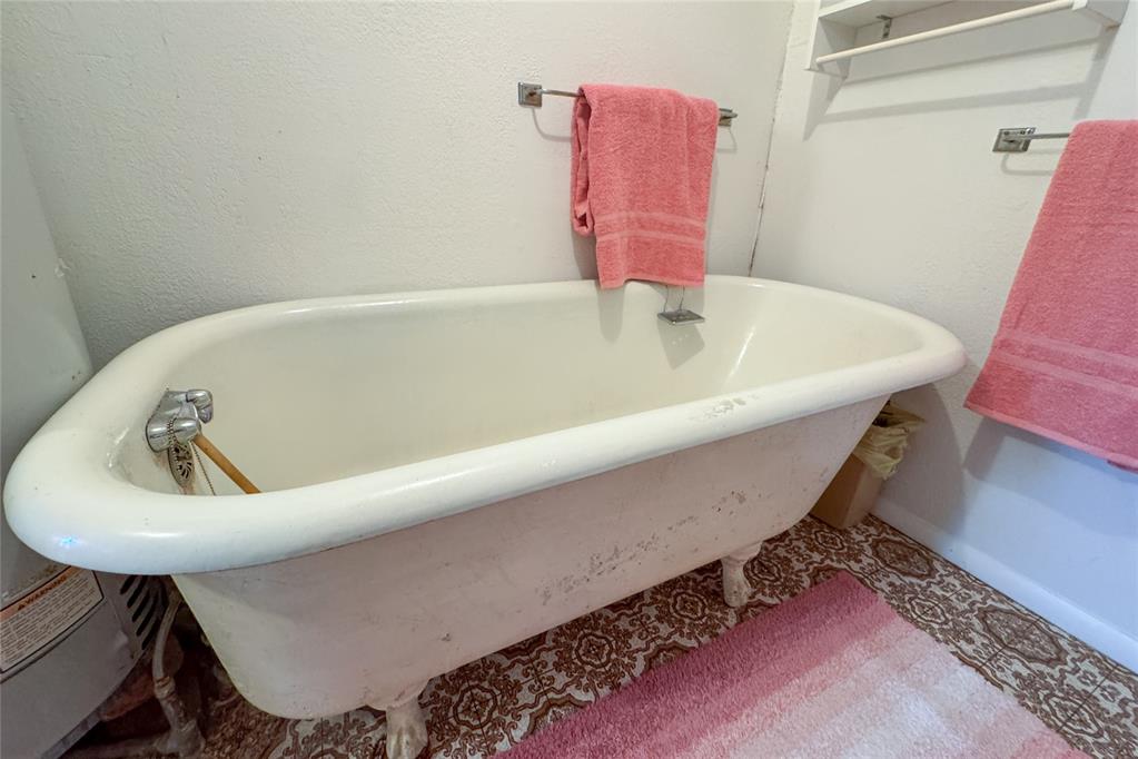318 E Johnson Street Property Photo 26