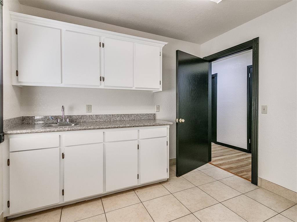 2124 Shadowlake Drive O Property Photo 12