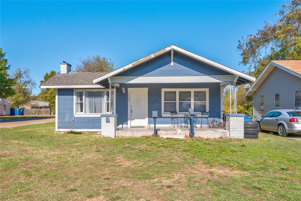 1528 W Idaho Avenue Property Photo 2