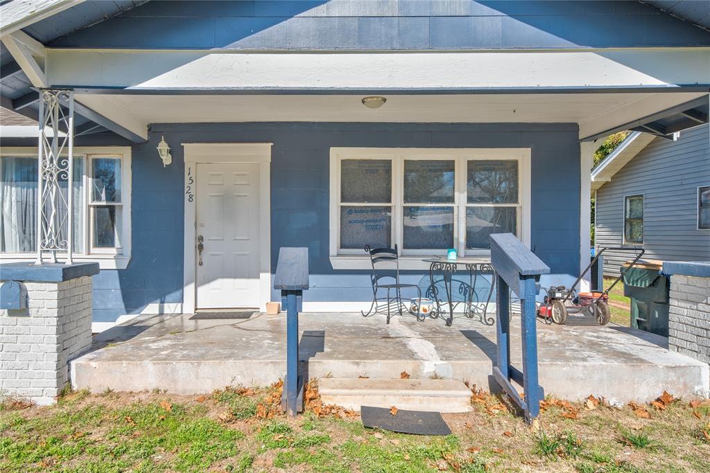 1528 W Idaho Avenue Property Photo 4