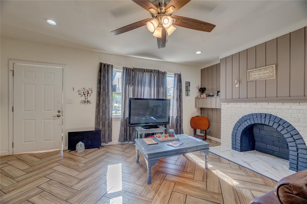 1528 W Idaho Avenue Property Photo 7