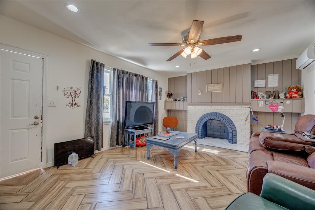 1528 W Idaho Avenue Property Photo 8