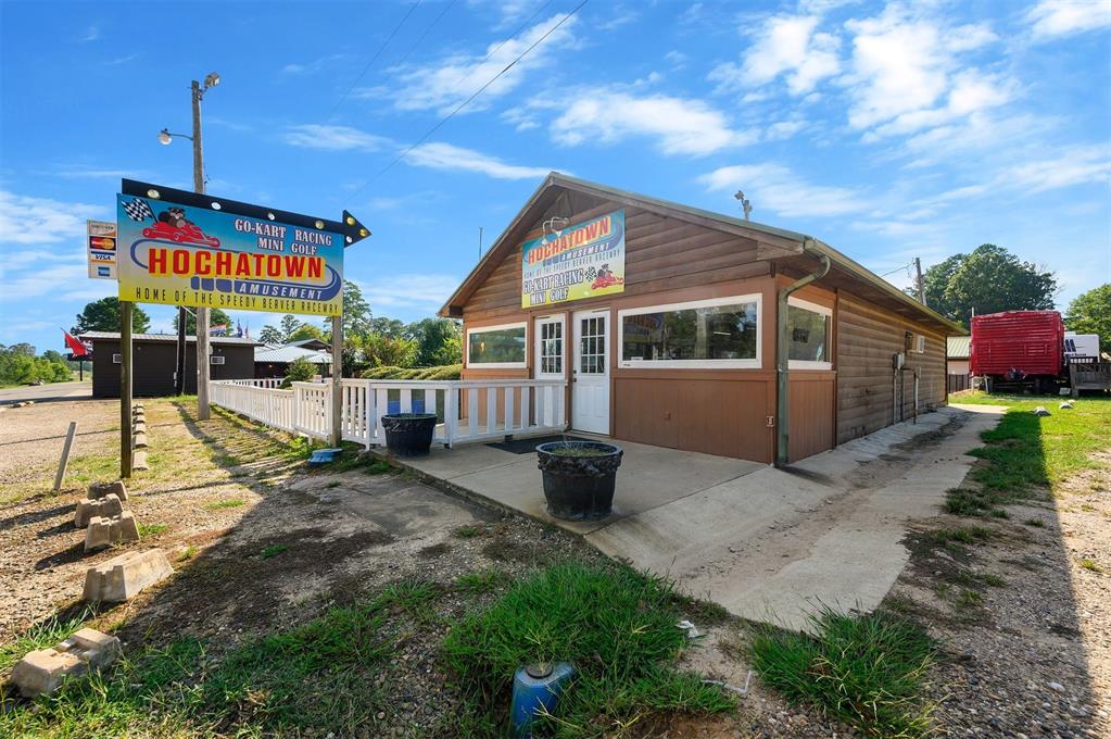 6659 N Us 259 Highway Property Photo 4