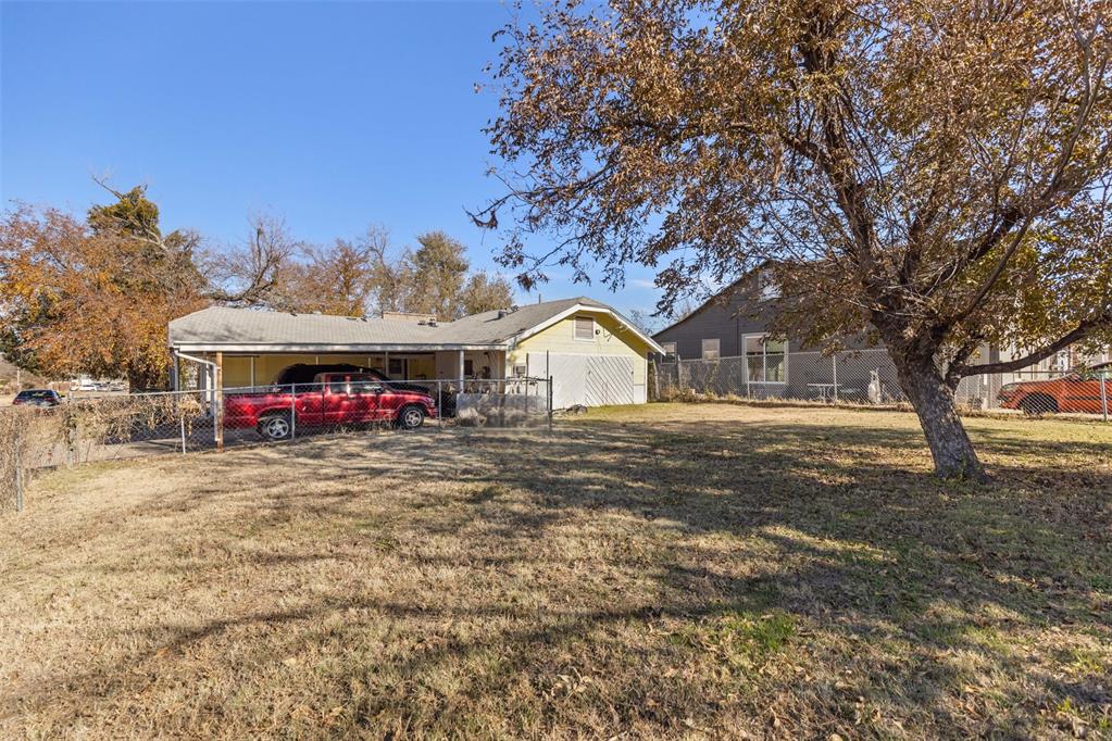 301 Se 54th Street Property Photo 2