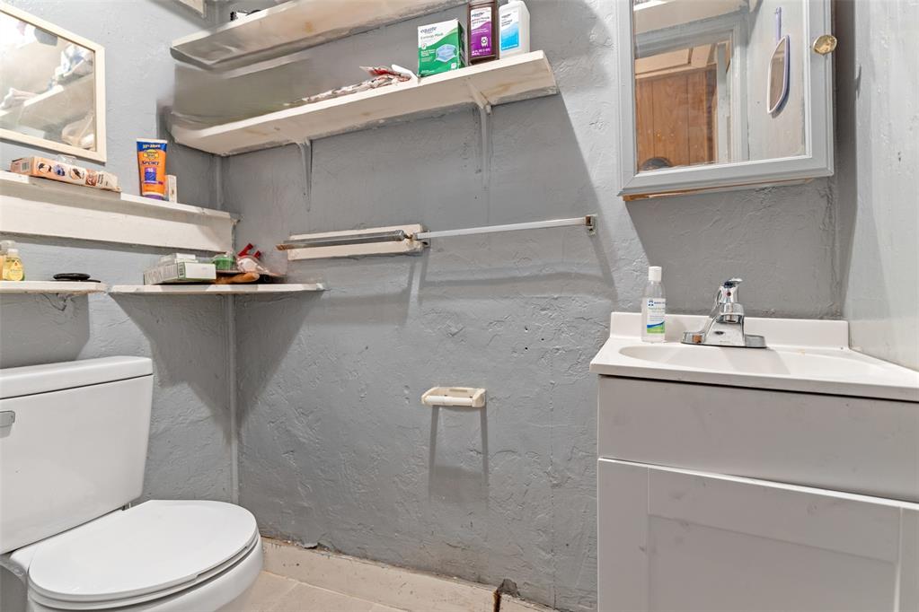 301 Se 54th Street Property Photo 13