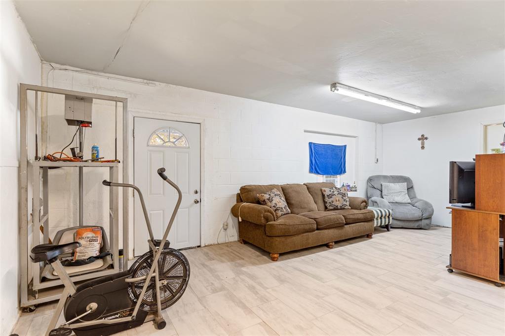 301 Se 54th Street Property Photo 14