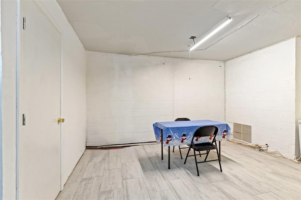301 Se 54th Street Property Photo 15