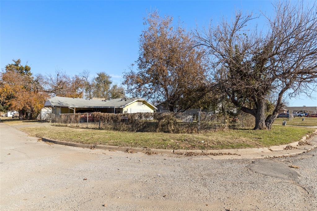 301 Se 54th Street Property Photo 23