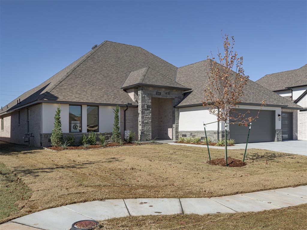 3921 Sorano Drive Property Photo 3