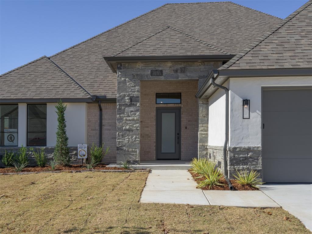 3921 Sorano Drive Property Photo 4