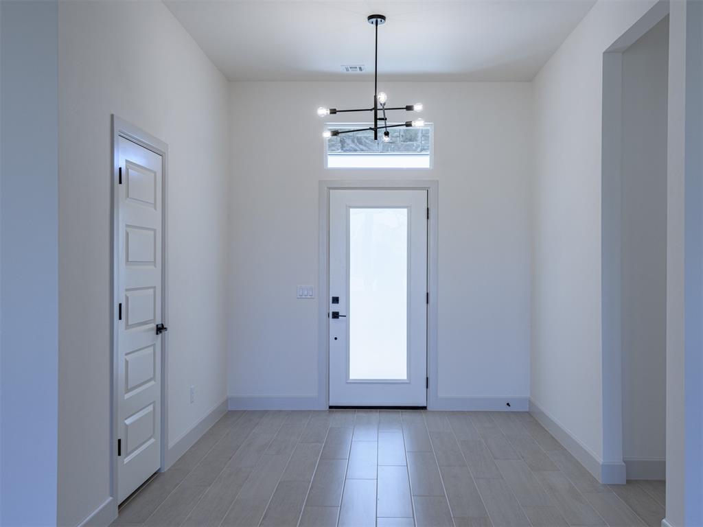 3921 Sorano Drive Property Photo 5