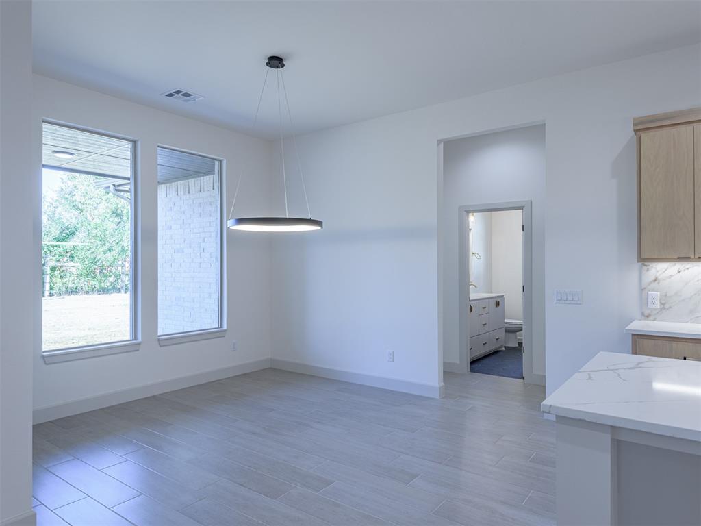 3921 Sorano Drive Property Photo 8
