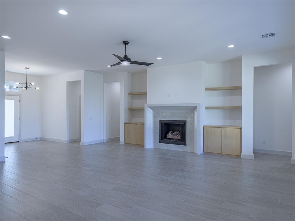 3921 Sorano Drive Property Photo 9