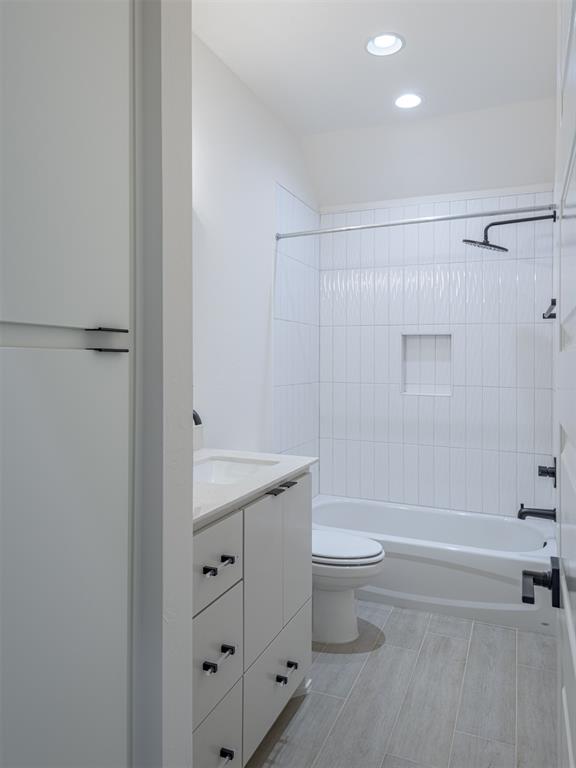 3921 Sorano Drive Property Photo 20