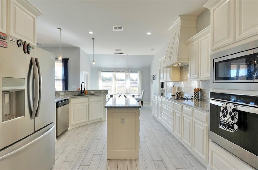 16216 Patterson Road Property Photo 6