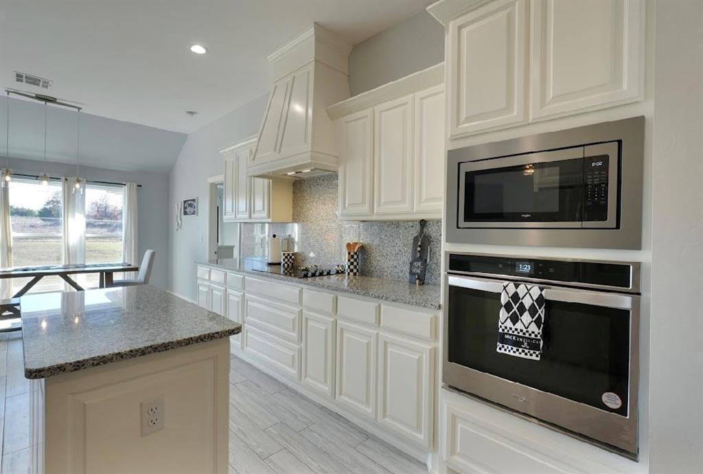 16216 Patterson Road Property Photo 7