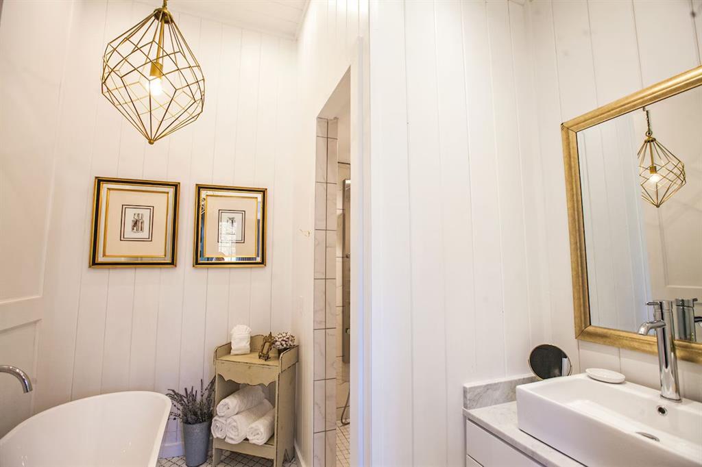 499 Bass Loop Property Photo 10