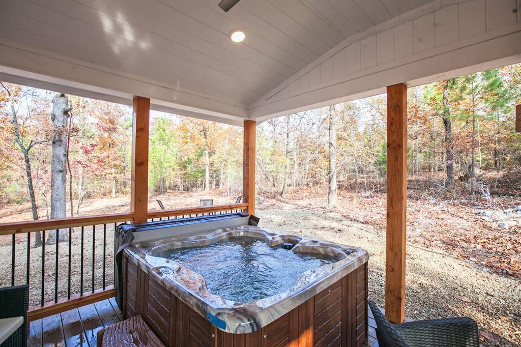 499 Bass Loop Property Photo 11