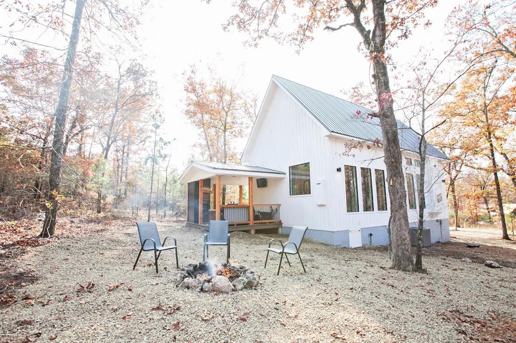 499 Bass Loop Property Photo 13