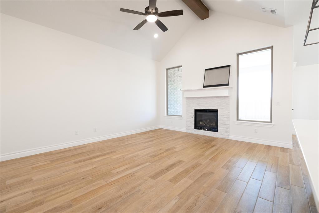 8301 Mountain Oak Drive Property Photo 10