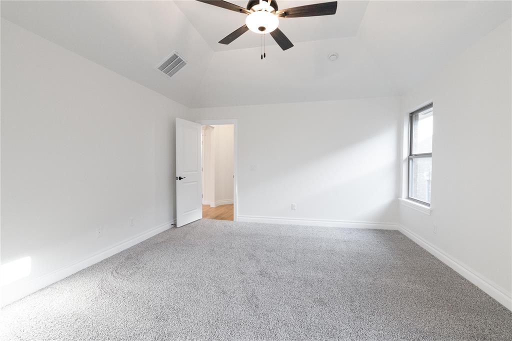 8301 Mountain Oak Drive Property Photo 13