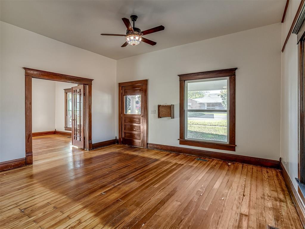 309 S 6th Street Property Photo 6