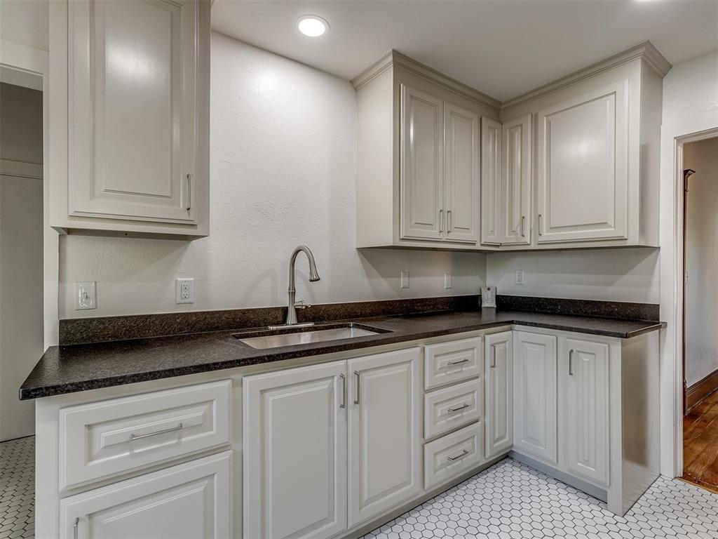 309 S 6th Street Property Photo 10