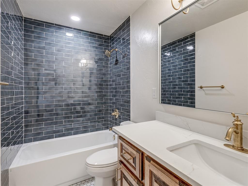 309 S 6th Street Property Photo 19