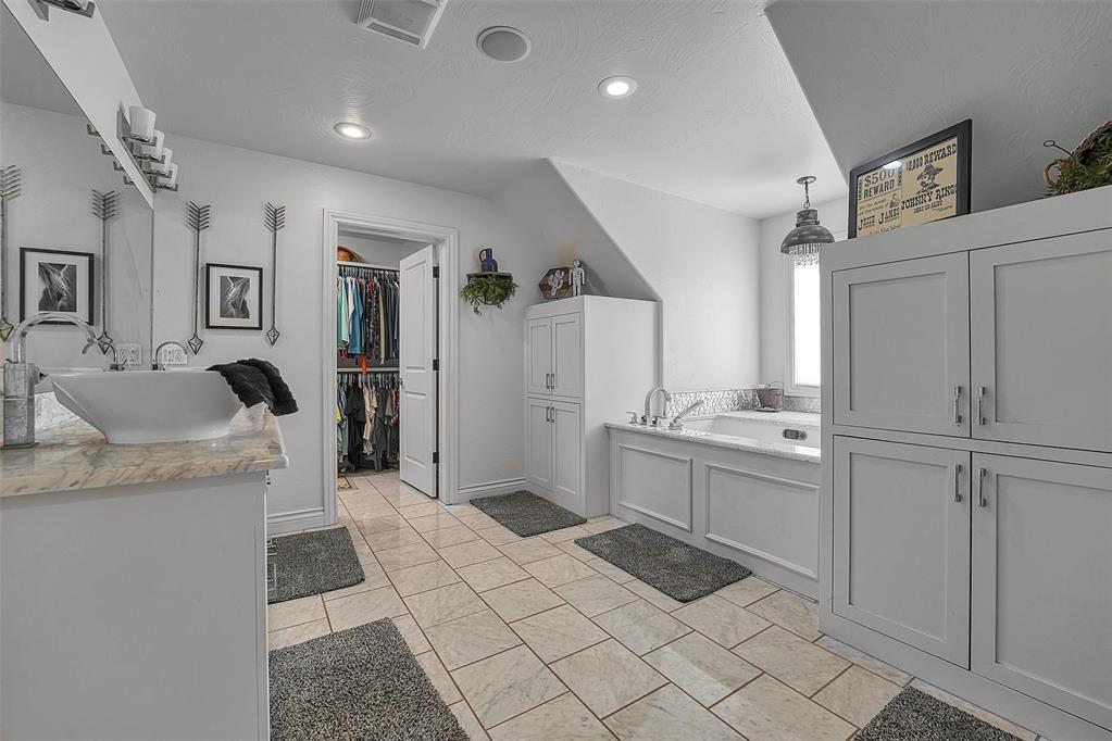11821 N 1920 Road Property Photo 24