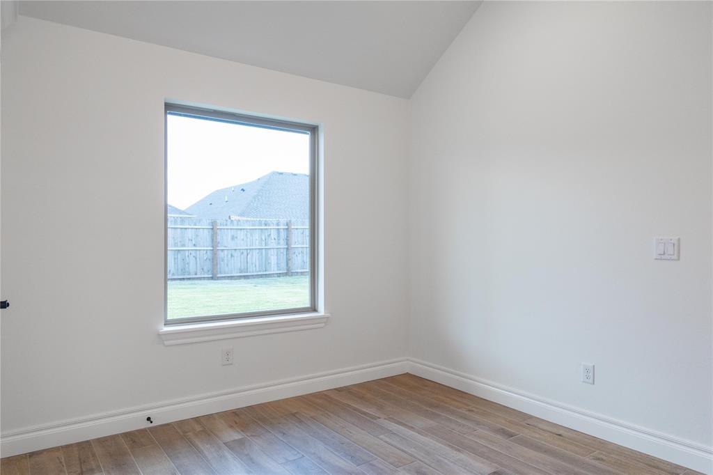16021 Coneflower Drive Property Photo 6