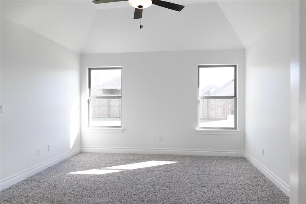 16021 Coneflower Drive Property Photo 7