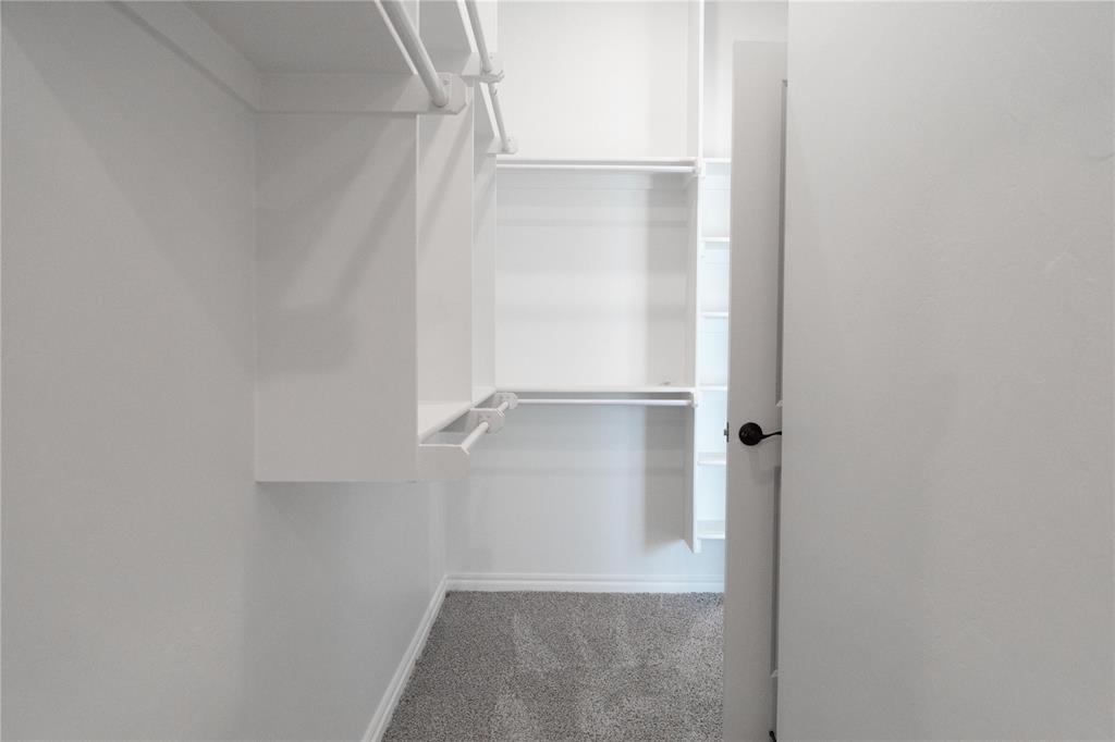 16021 Coneflower Drive Property Photo 11