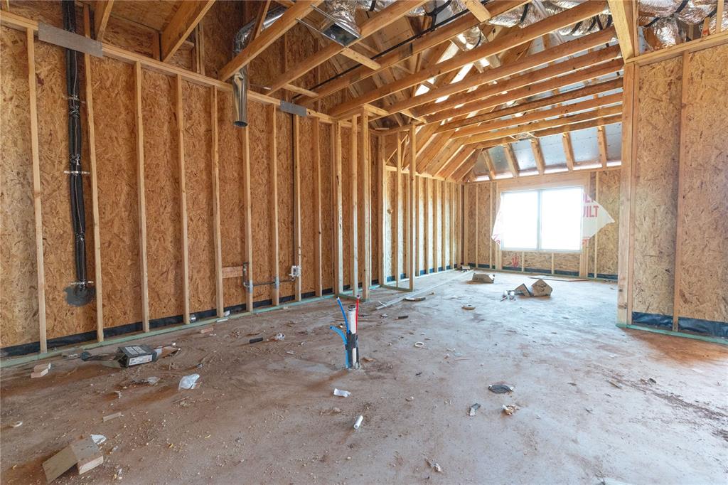 16124 Vermillion Drive Property Photo 2
