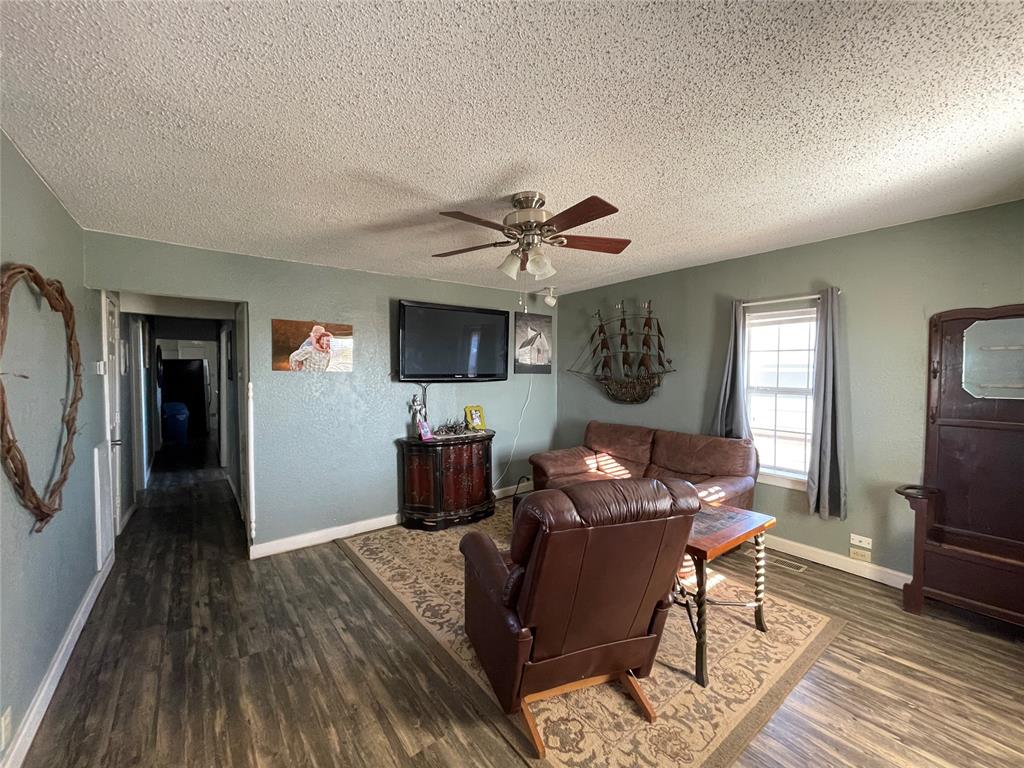 1494 County Road 1250 Property Photo 23