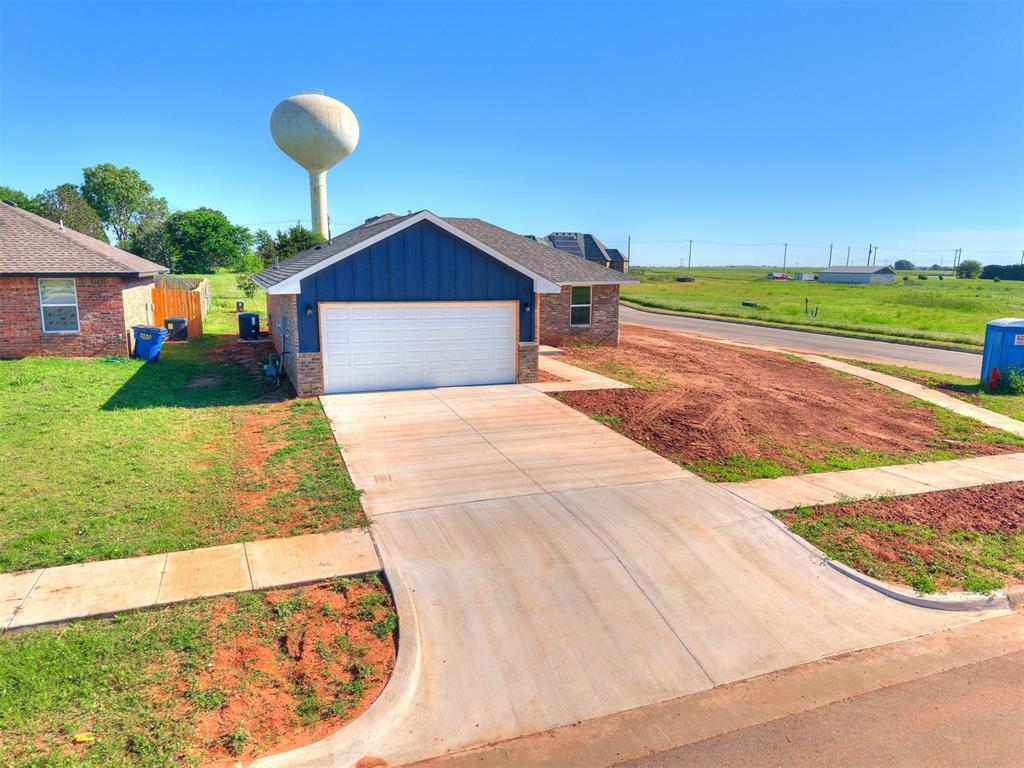 1200 Highland Drive Property Photo 3