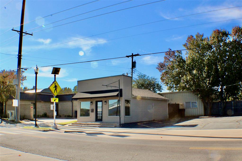 4511 N Western Street Property Photo 4