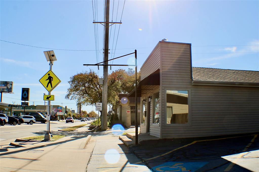 4511 N Western Street Property Photo 8
