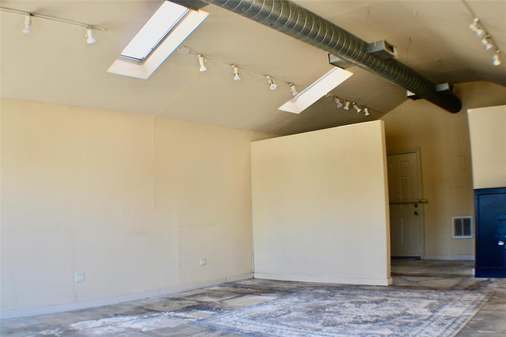 4511 N Western Street Property Photo 14